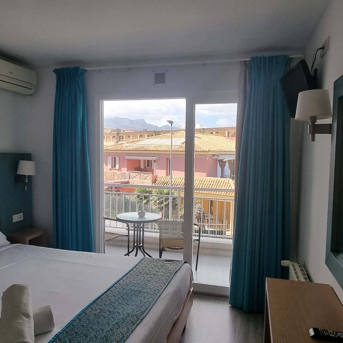 Hotel La Riviera 2