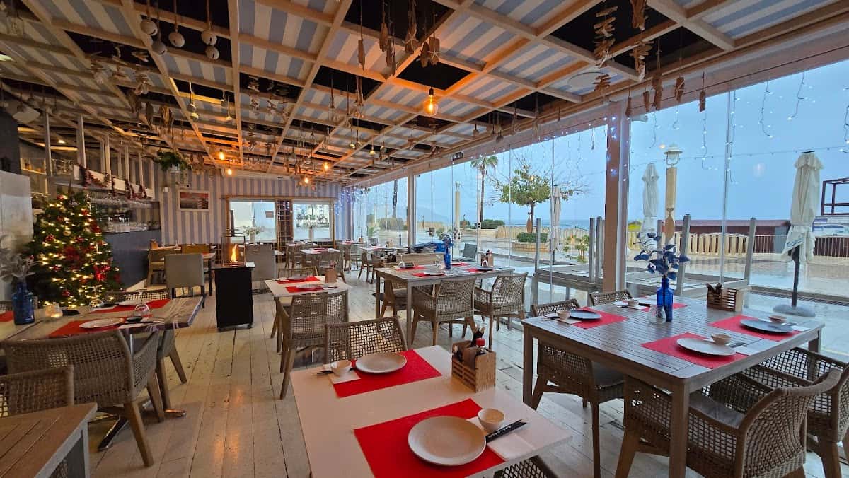 Sushi Bar JT Ryokucha 2