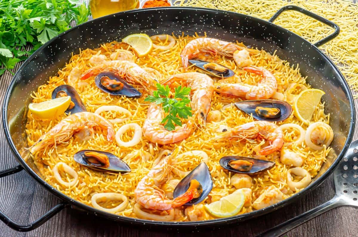 Fideuà de mariscos 1