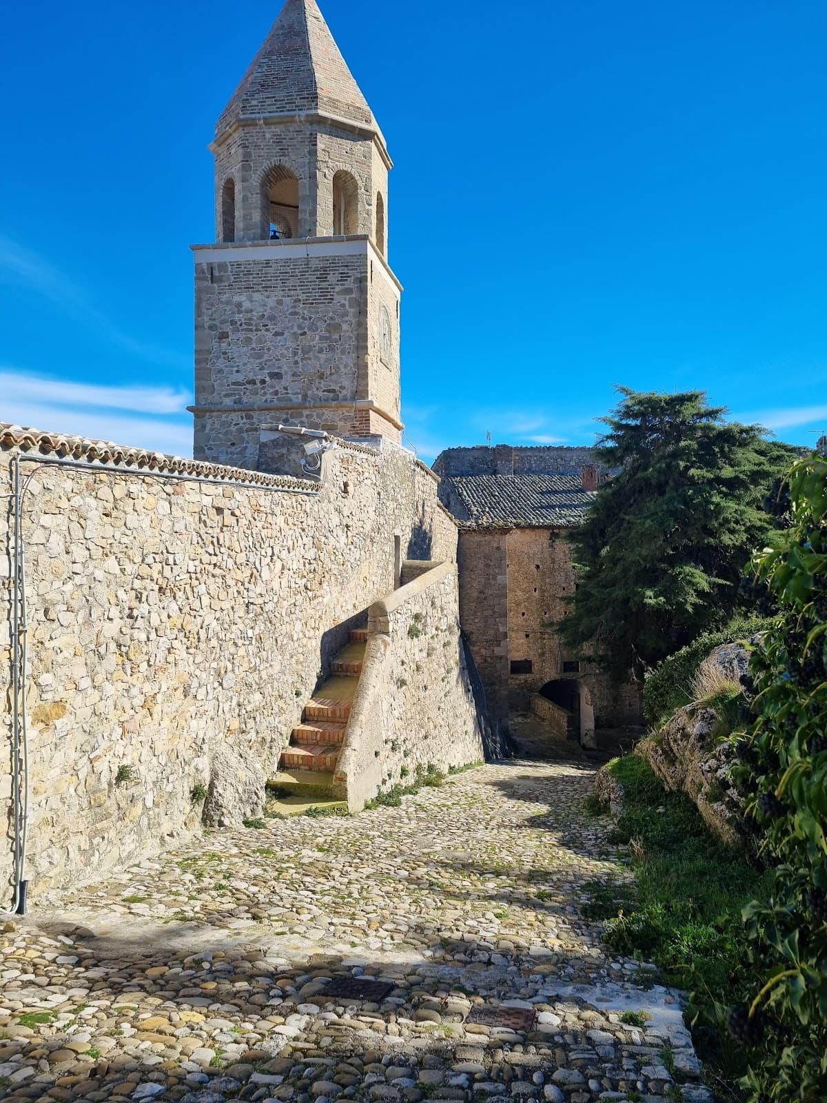 Castello di Bovino 3