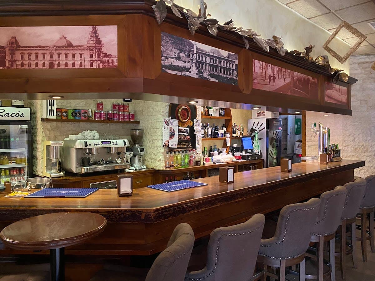 Cafetería Racos 3