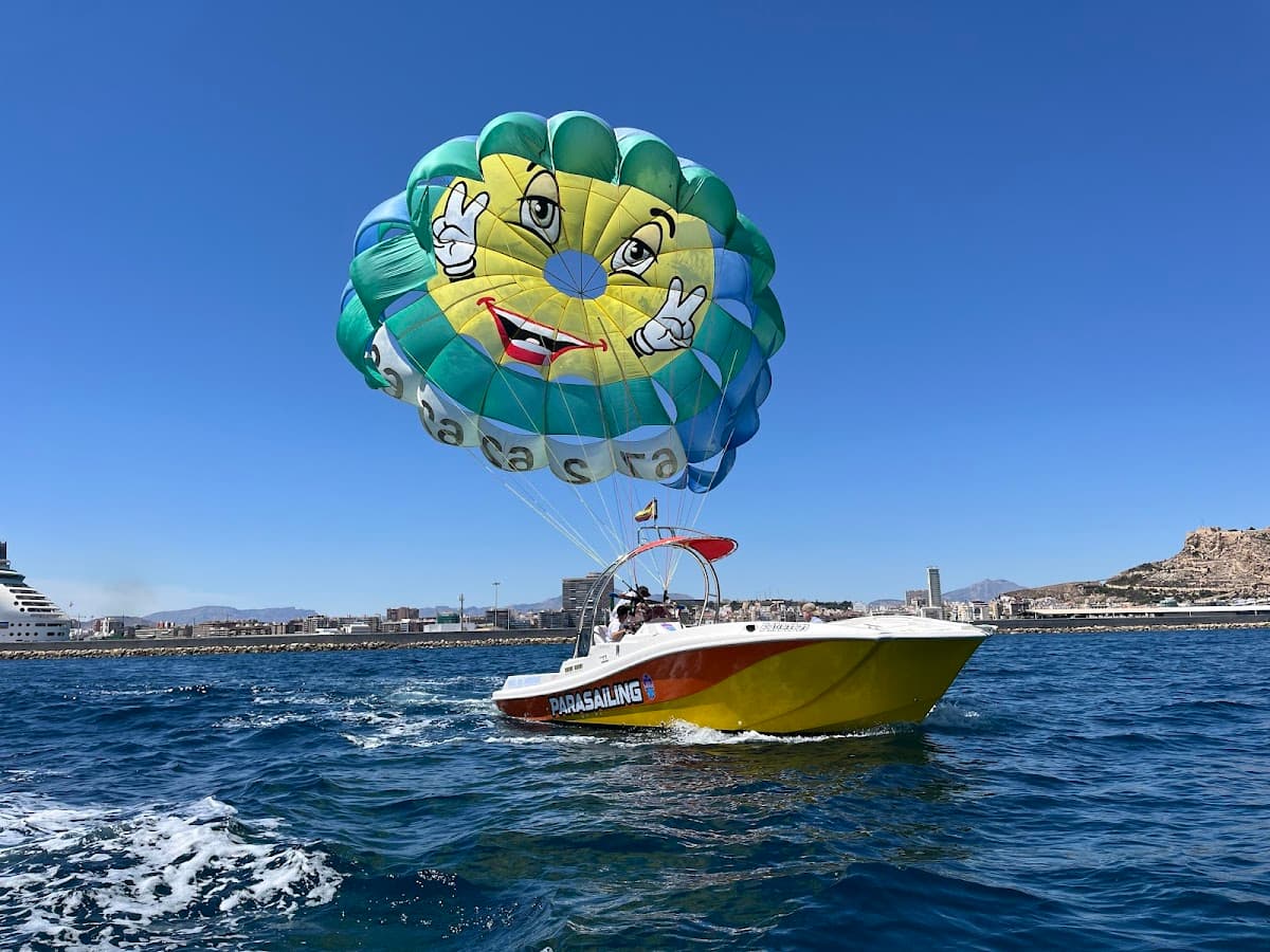 Parasailing Alicante | Love parasailing Alicante