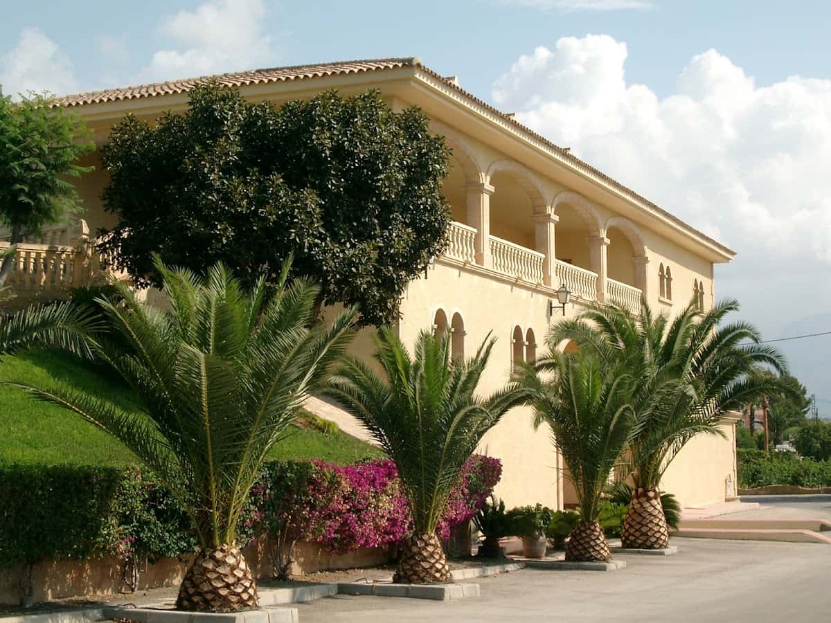 Bodegas Enrique Mendoza 3