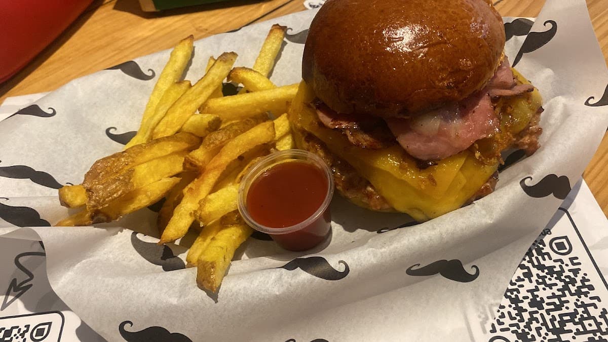 Mostacho Murcia Burguer Bar 3
